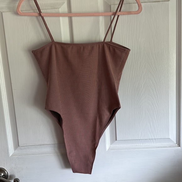 TRIBE KELLEY RIBBED BODY SUIT 🌸🤍🌸 - Picture 4 of 6